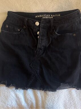 American Eagle Outfitters Black Denim Frayed Hem Jean Skirt
